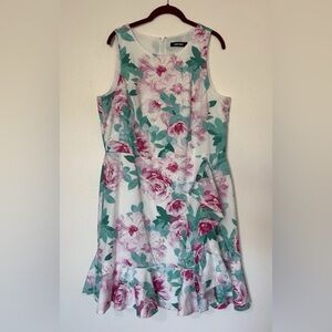 Pretty Summery Dress NineWest Size 12 - Slightly Used